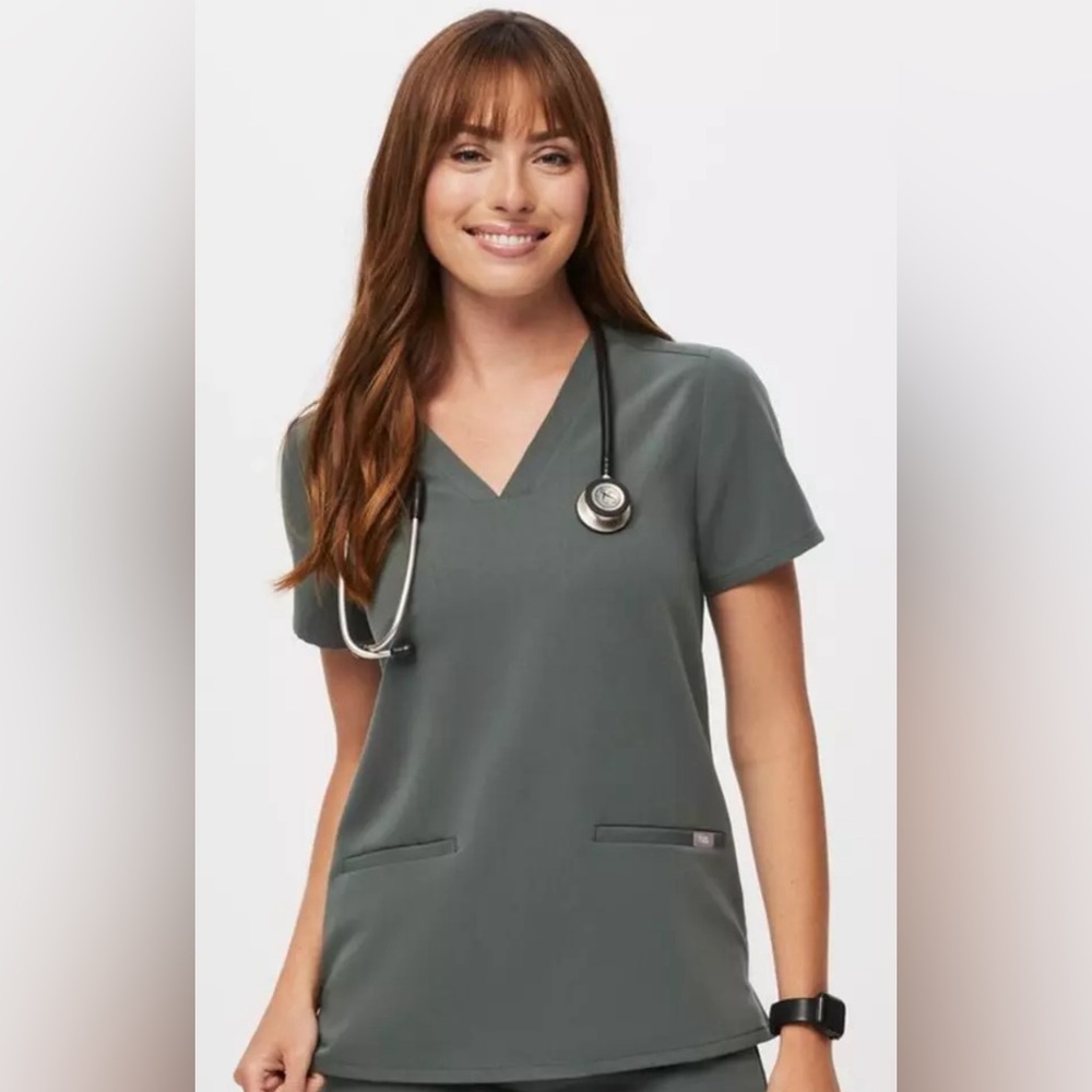 Fig Casma Three-Pocket Scrub Top Size XL GUC Technical Collection